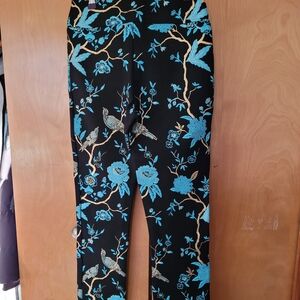 Soft Surroundings Pants Black and Blue Floral Straight Leg Slight Stretch